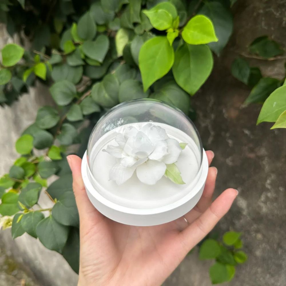 Jasmine Flower Dehua White Porcelain Aroma Stone