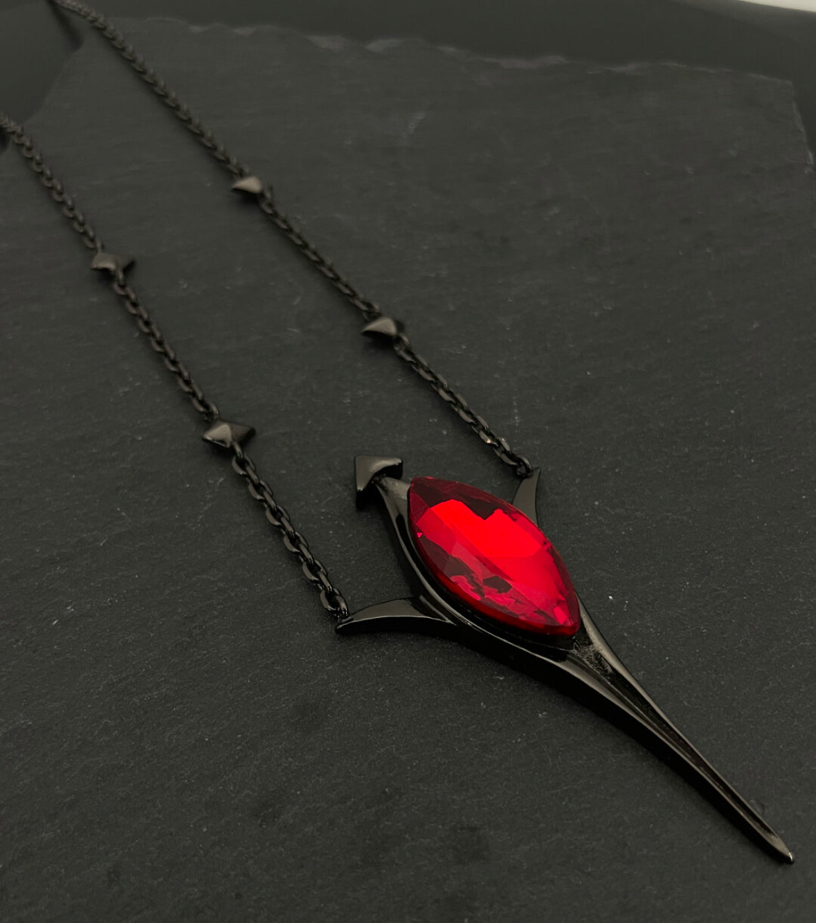 Sylus: Where Drakeshadows Fall Necklace